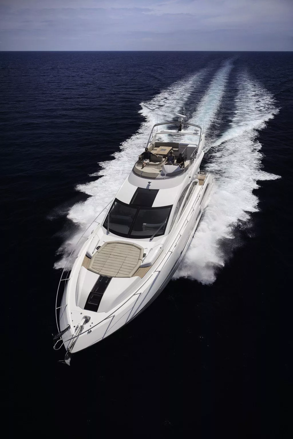 https://dev-api.arconyachts.com/storage/media/29183/conversions/402_0907158834-optimize.webp