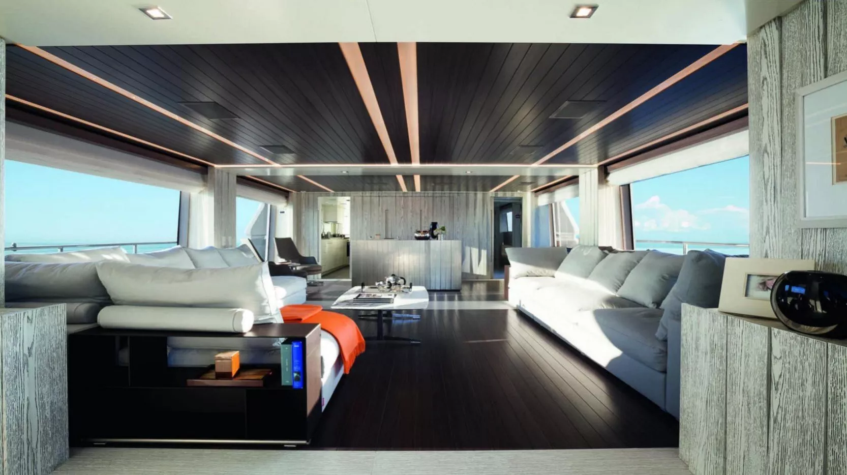 https://dev-api.arconyachts.com/storage/media/29344/conversions/395_0755391302-optimize.webp