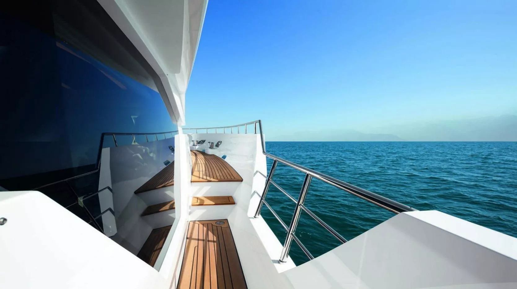 https://dev-api.arconyachts.com/storage/media/29349/conversions/395_8989944699-optimize.webp
