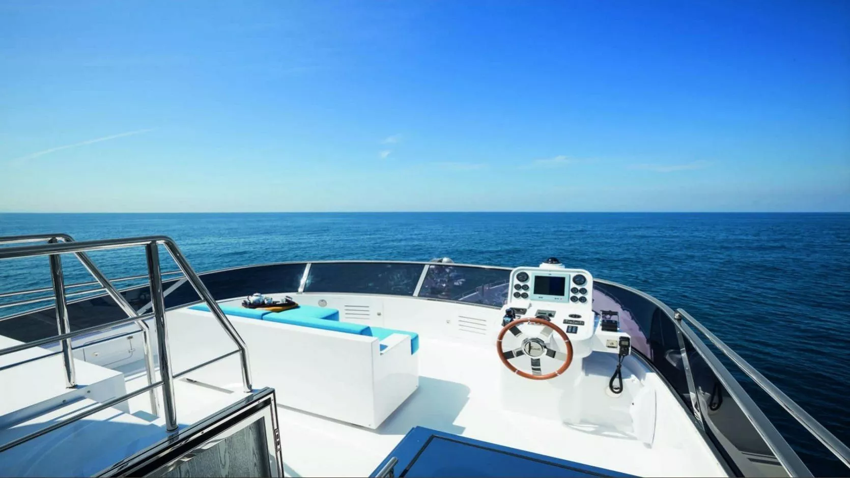 https://dev-api.arconyachts.com/storage/media/29350/conversions/395_1965836026-optimize.webp