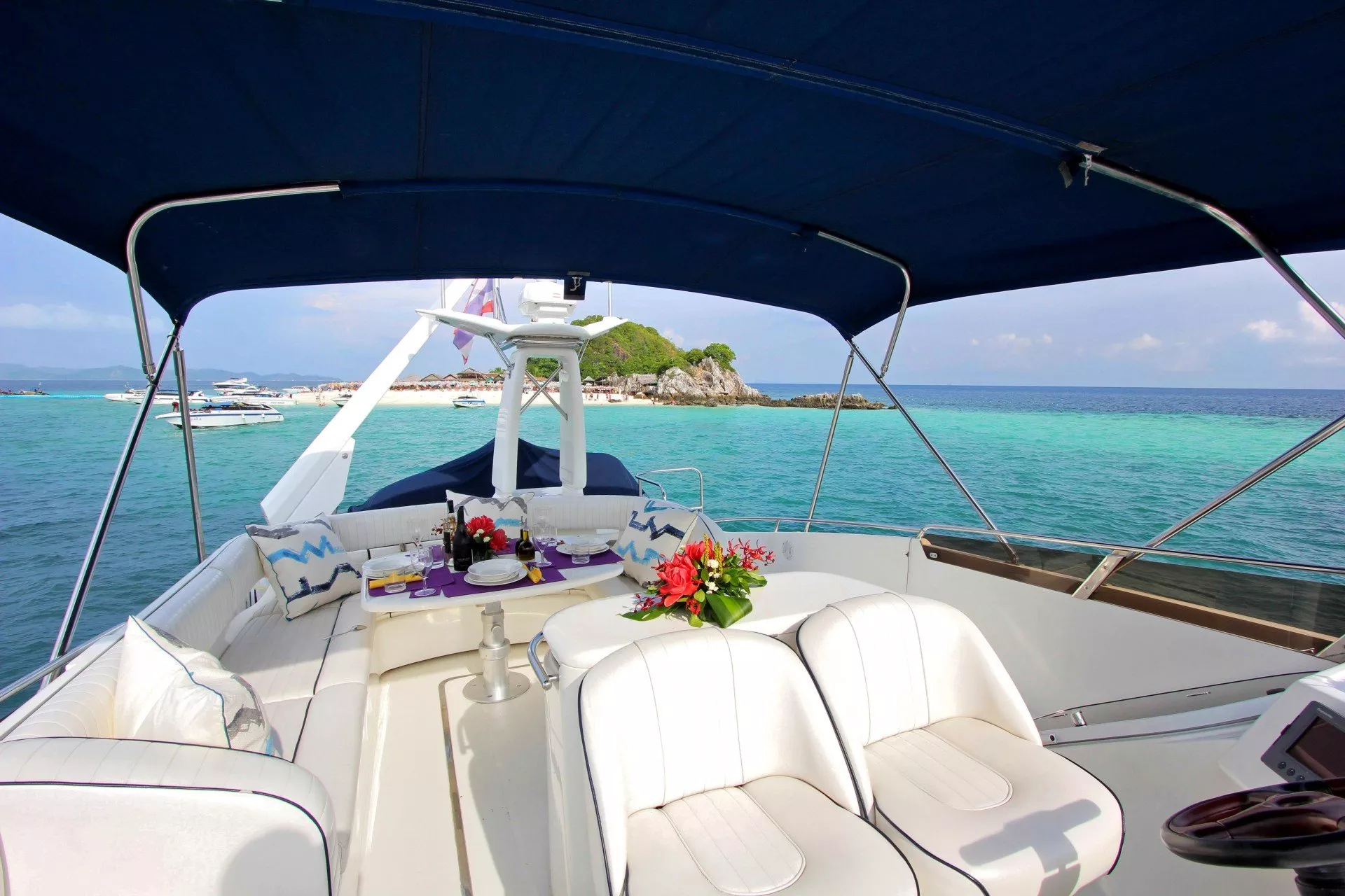 https://dev-api.arconyachts.com/storage/media/29465/conversions/131_3137758115-optimize.webp