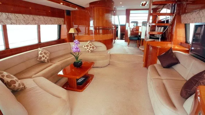 https://dev-api.arconyachts.com/storage/media/29500/conversions/387_0368080839-optimize.webp