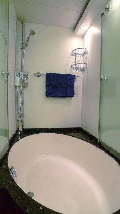 https://dev-api.arconyachts.com/storage/media/29509/conversions/387_1415780160-optimize.webp