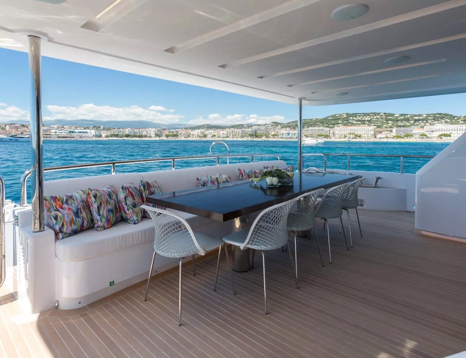 Benetti Delfino 28m