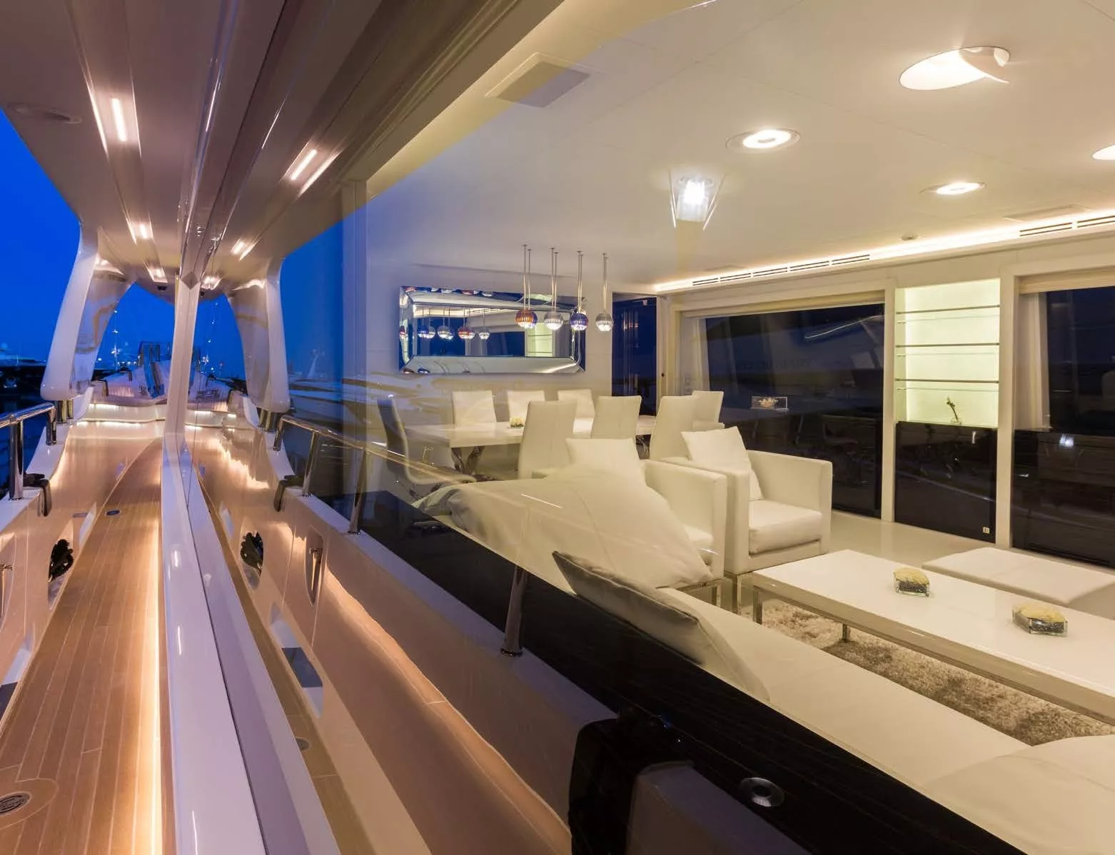 https://dev-api.arconyachts.com/storage/media/29604/conversions/352_7835085720-optimize.webp