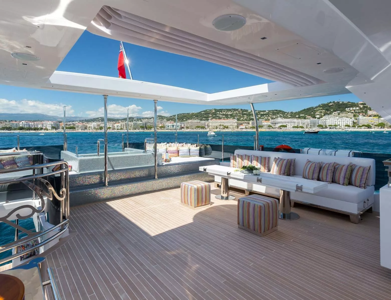 https://dev-api.arconyachts.com/storage/media/29616/conversions/352_1209252147-optimize.webp