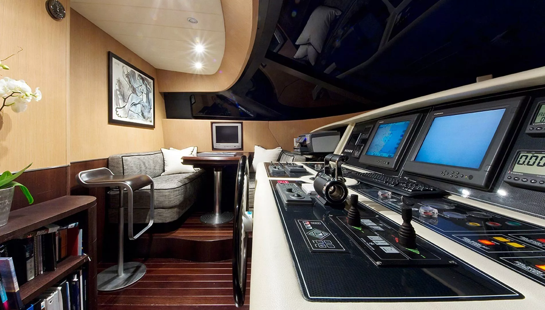 https://dev-api.arconyachts.com/storage/media/29800/conversions/367_8116458377-optimize.webp