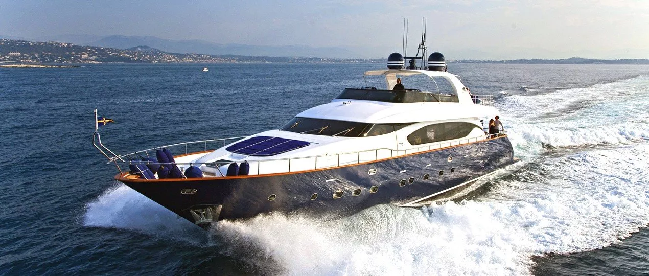 https://dev-api.arconyachts.com/storage/media/29805/conversions/367_8325340034-optimize.webp