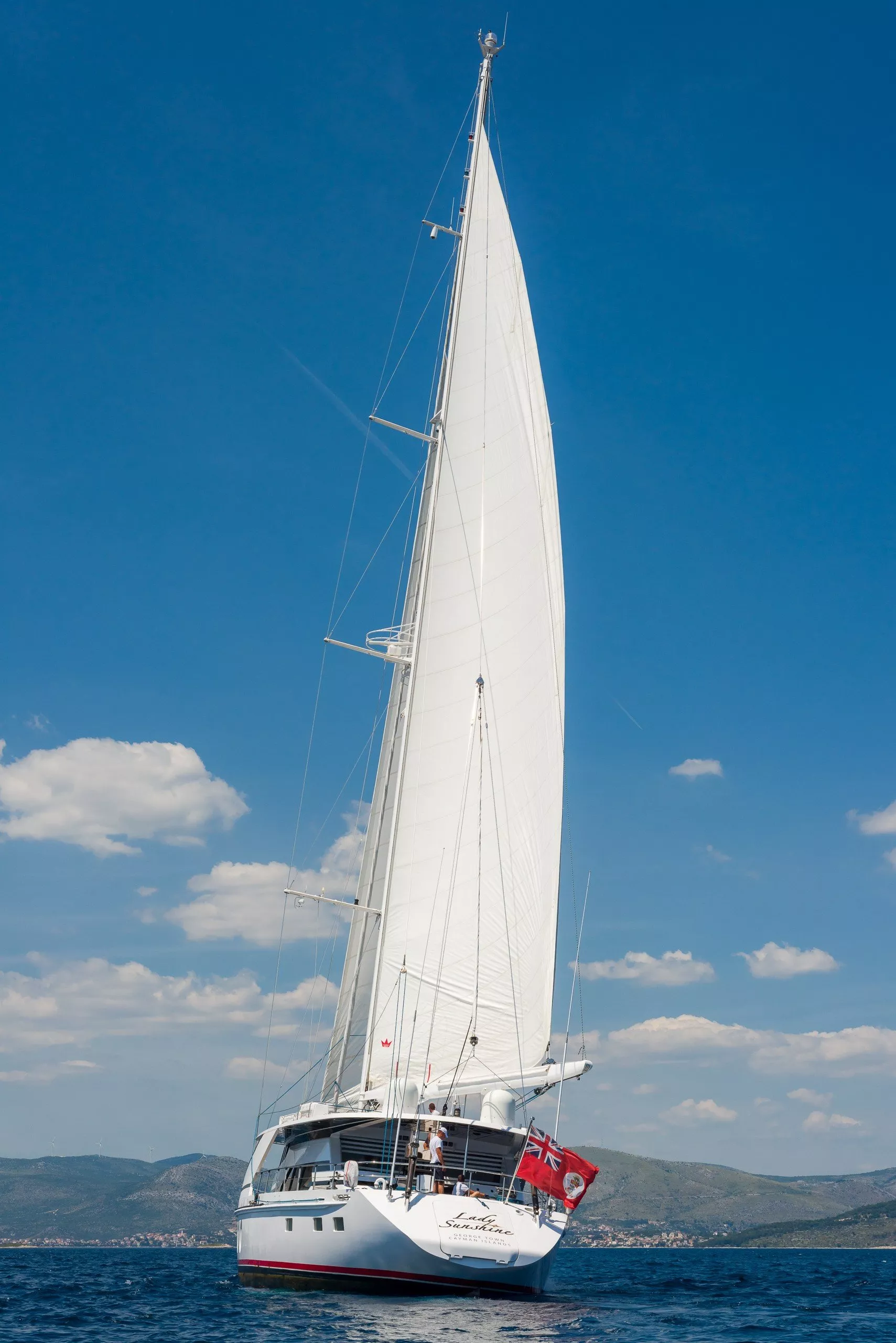 https://dev-api.arconyachts.com/storage/media/29957/conversions/354_8898518393-optimize.webp