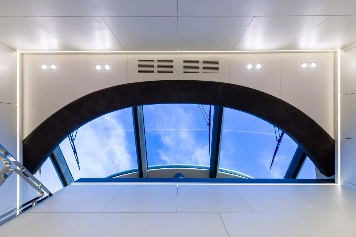 https://dev-api.arconyachts.com/storage/media/30031/conversions/351_9971620847-optimize.webp