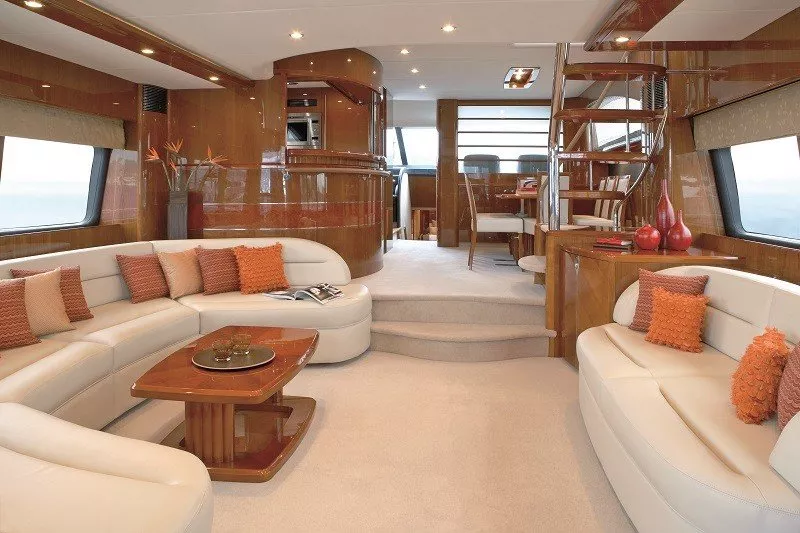https://dev-api.arconyachts.com/storage/media/30056/conversions/350_1519001033-optimize.webp