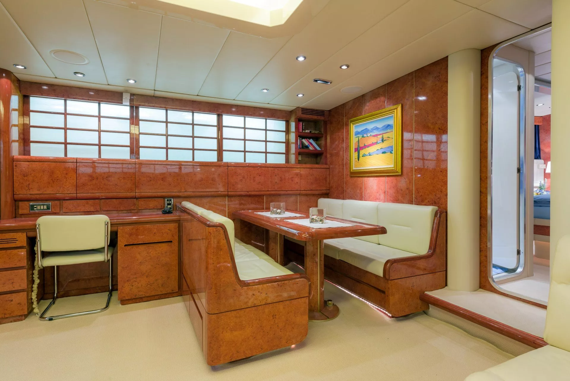 https://dev-api.arconyachts.com/storage/media/30106/conversions/348_8588142156-optimize.webp