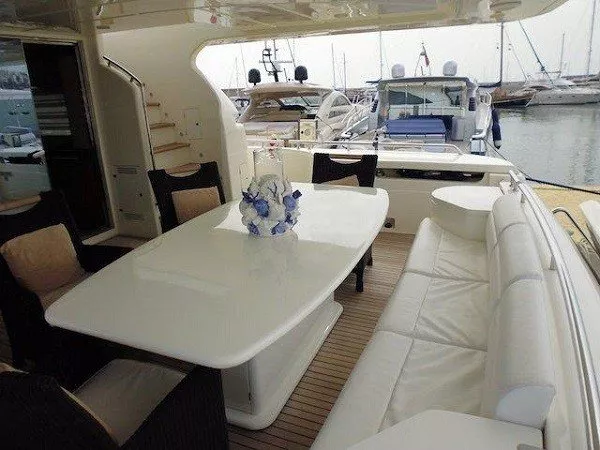 https://dev-api.arconyachts.com/storage/media/30130/conversions/347_5045465200-optimize.webp