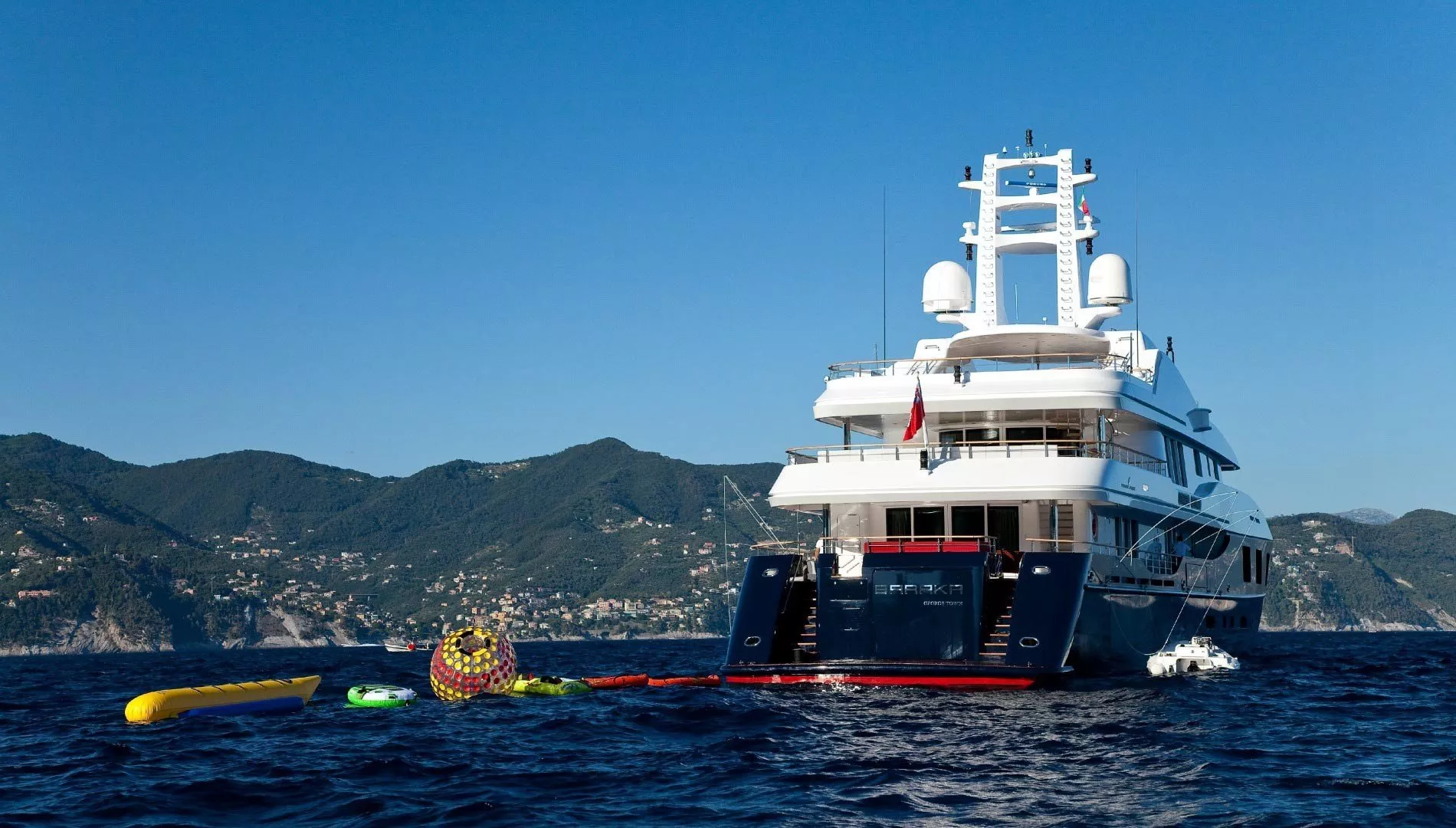 https://dev-api.arconyachts.com/storage/media/30145/conversions/85_9861168552-optimize.webp