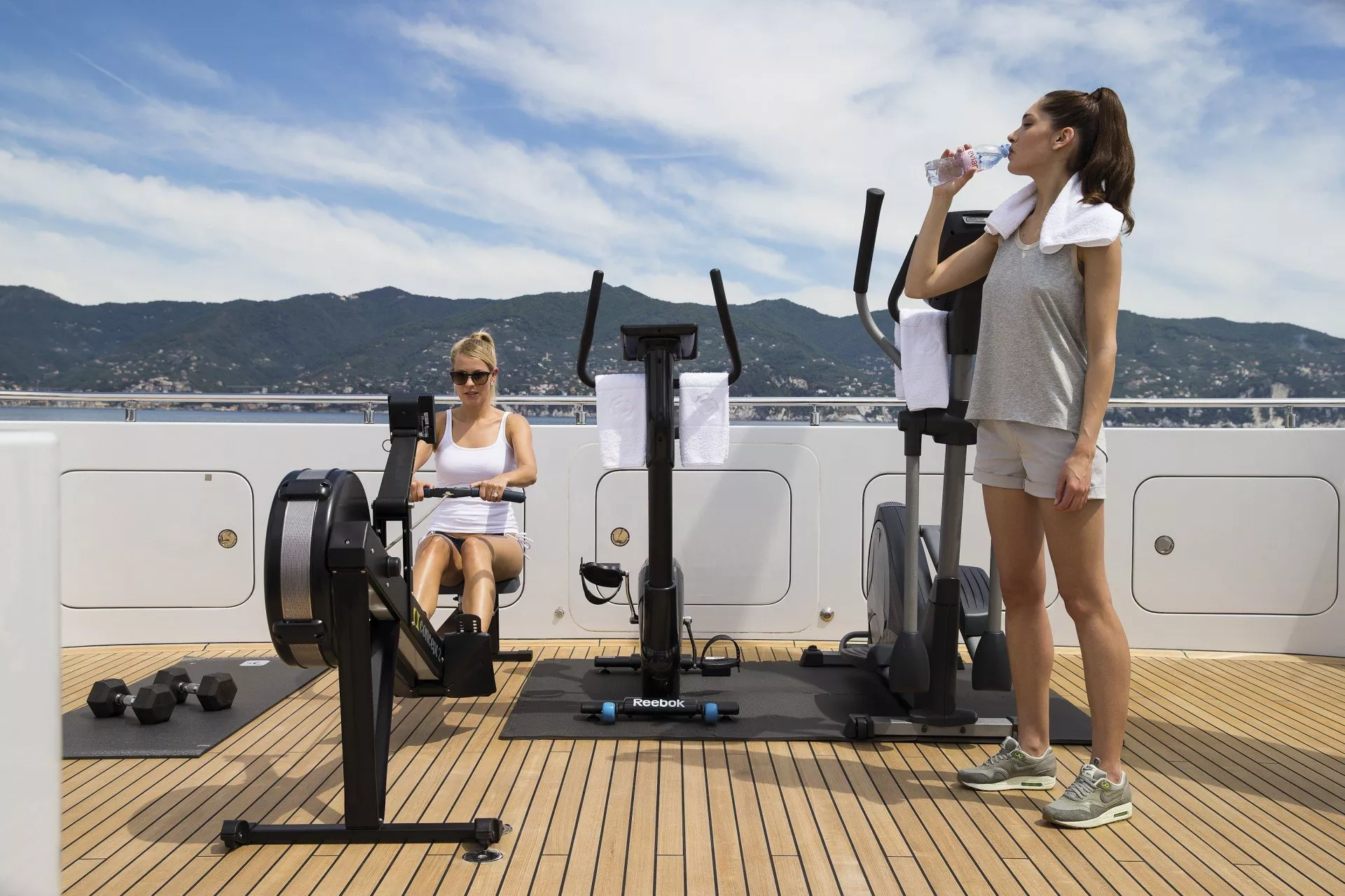 https://dev-api.arconyachts.com/storage/media/30171/conversions/345_7710227391-optimize.webp