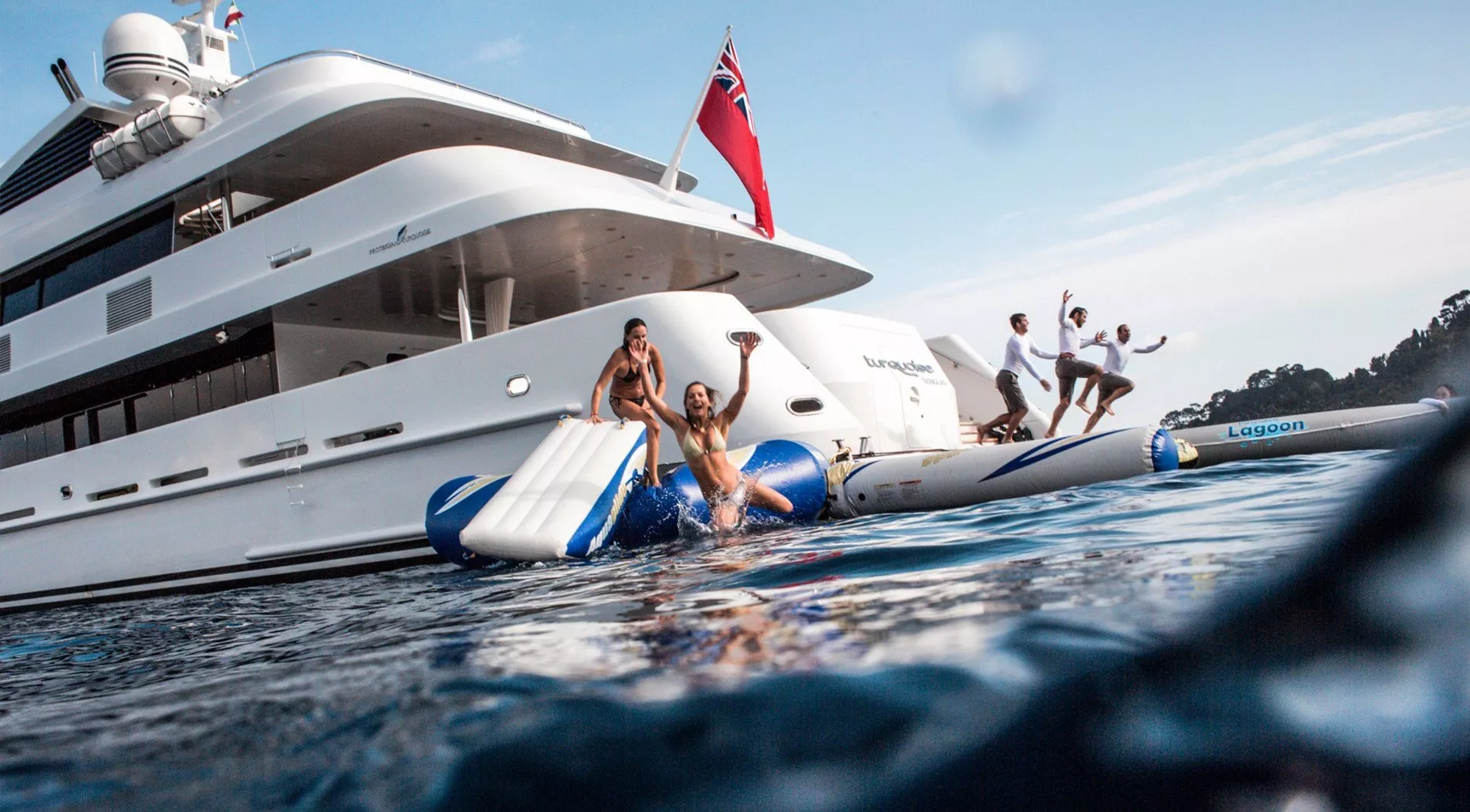 https://dev-api.arconyachts.com/storage/media/30173/conversions/345_9648537609-optimize.webp