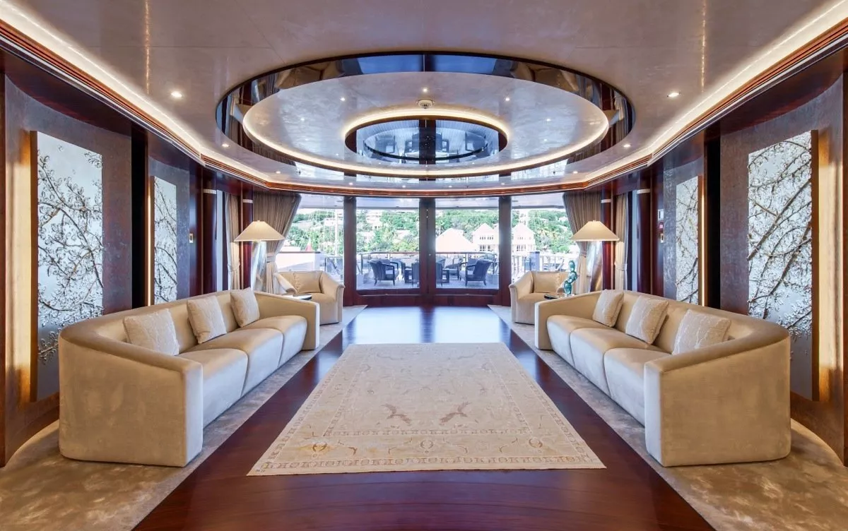 https://dev-api.arconyachts.com/storage/media/30336/conversions/87_7374822386-optimize.webp