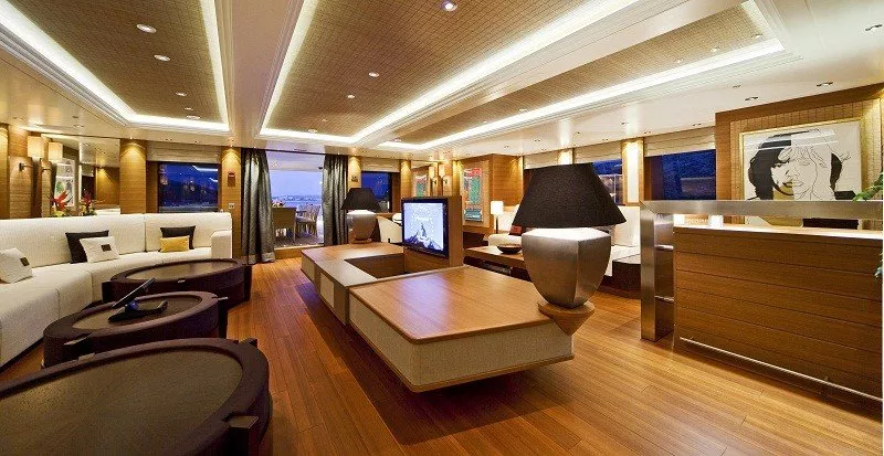 https://dev-api.arconyachts.com/storage/media/30391/conversions/331_7377028459-optimize.webp