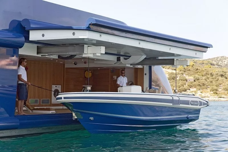 https://dev-api.arconyachts.com/storage/media/30396/conversions/331_2375893491-optimize.webp