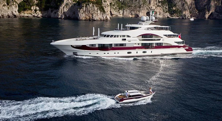 Heesen 55M QUITE ESSENTIAL