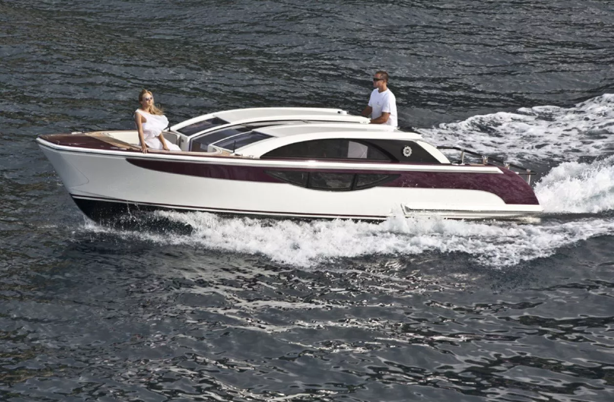 Heesen 55M QUITE ESSENTIAL