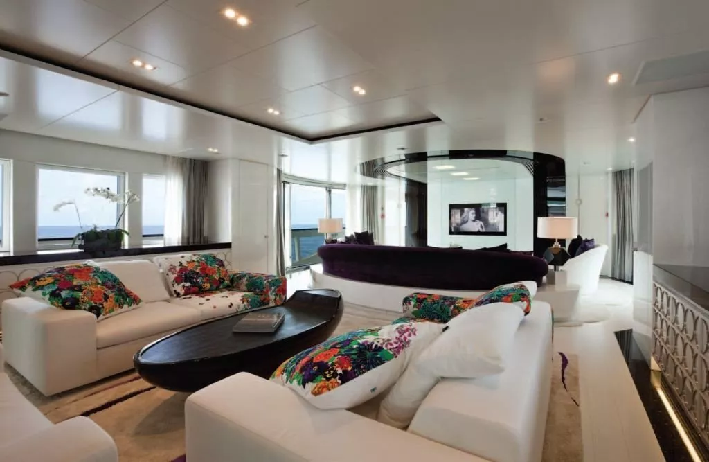 https://dev-api.arconyachts.com/storage/media/30421/conversions/328_6084574784-optimize.webp