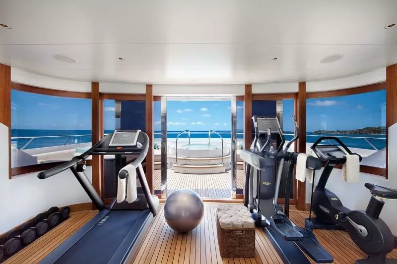 https://dev-api.arconyachts.com/storage/media/30481/conversions/324_6909836368-optimize.webp