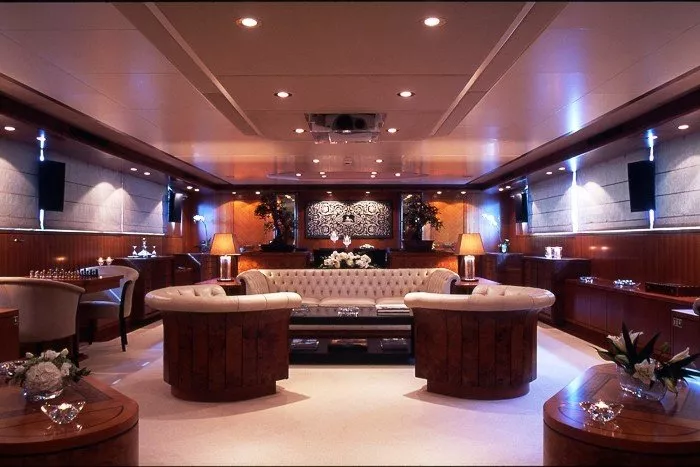 https://dev-api.arconyachts.com/storage/media/30633/conversions/314_9161185682-optimize.webp