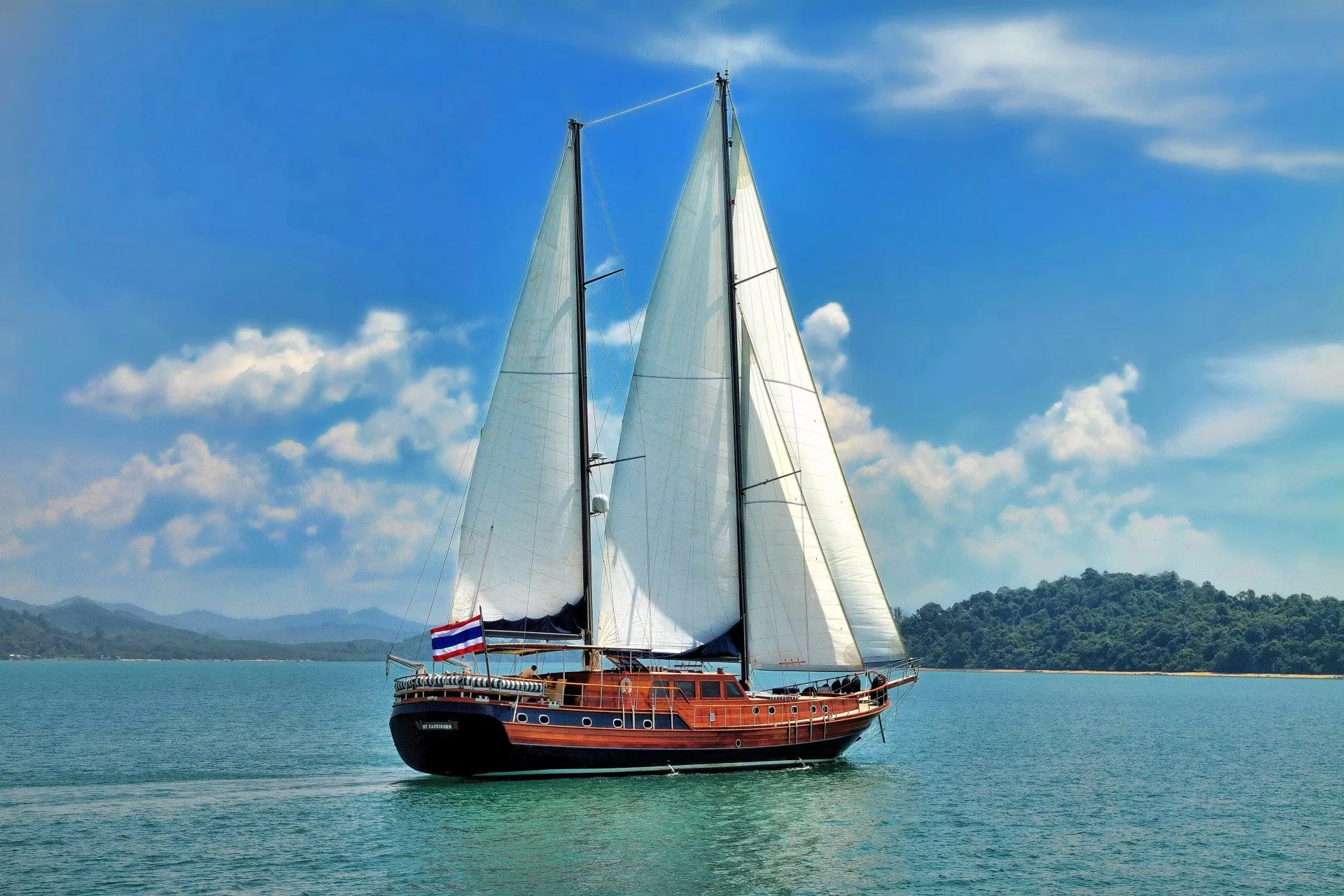 https://dev-api.arconyachts.com/storage/media/30665/conversions/140_2648785254-optimize.webp