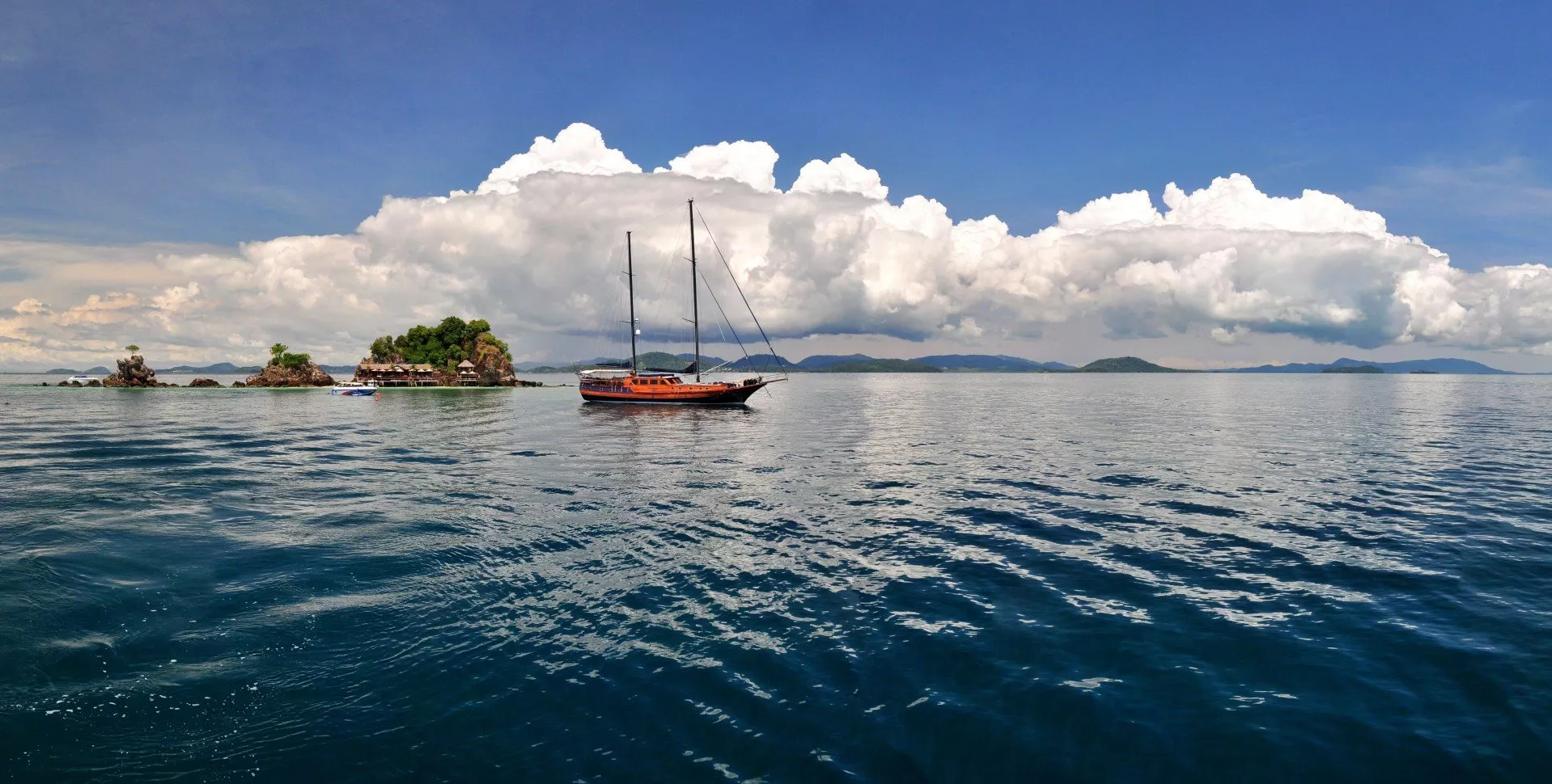https://dev-api.arconyachts.com/storage/media/30685/conversions/140_5500998392-optimize.webp