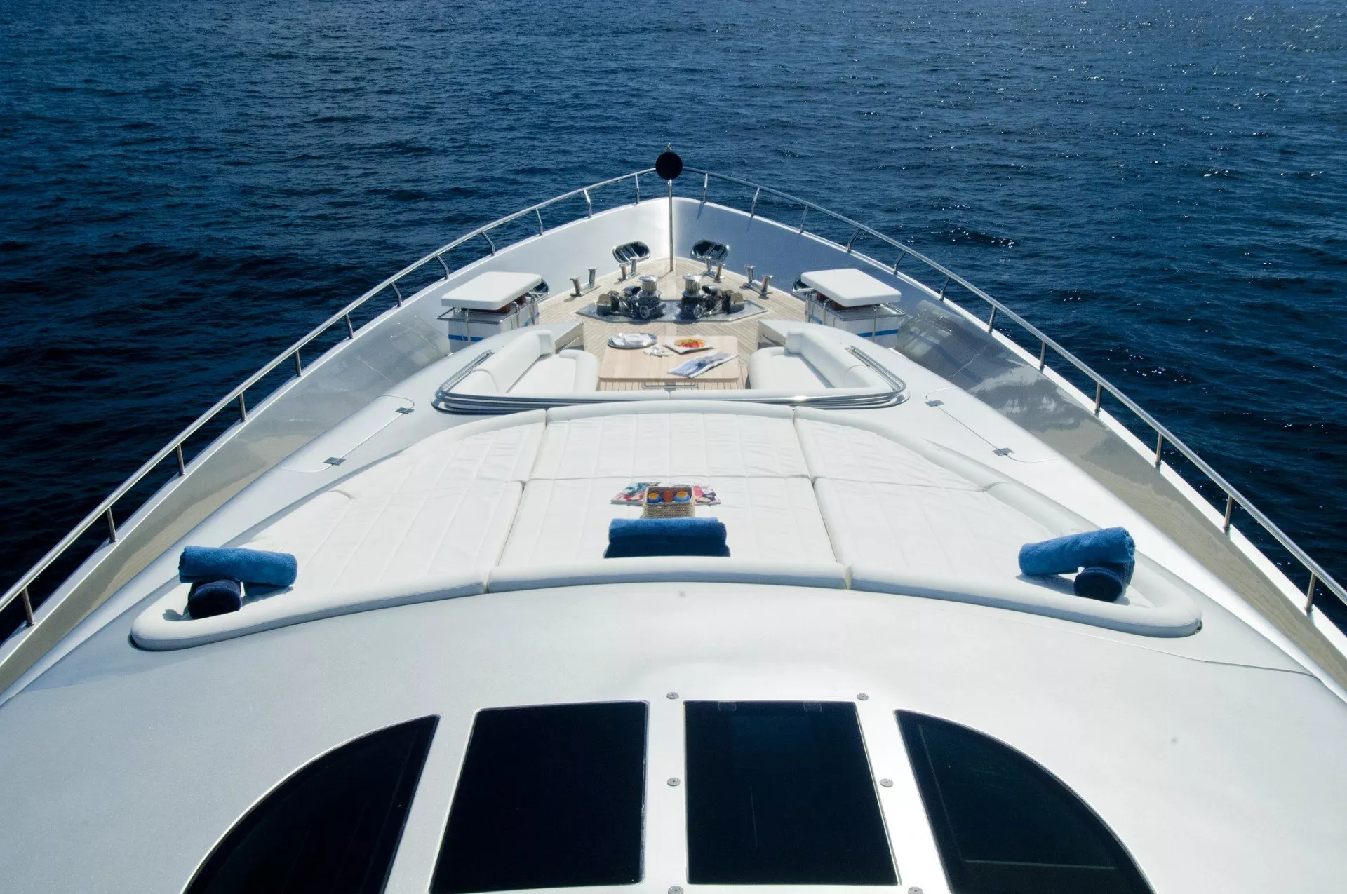 https://dev-api.arconyachts.com/storage/media/30779/conversions/_DSC0101-optimize.webp