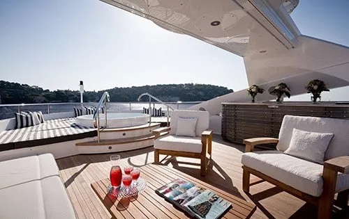https://dev-api.arconyachts.com/storage/media/30795/conversions/307_5980070203-optimize.webp