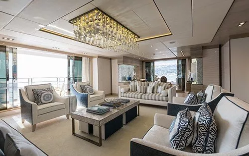 https://dev-api.arconyachts.com/storage/media/30797/conversions/307_4569631165-optimize.webp