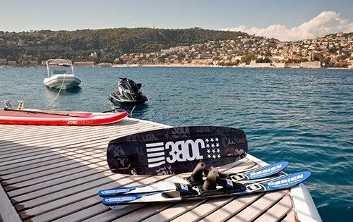 https://dev-api.arconyachts.com/storage/media/30798/conversions/307_0171982779-optimize.webp