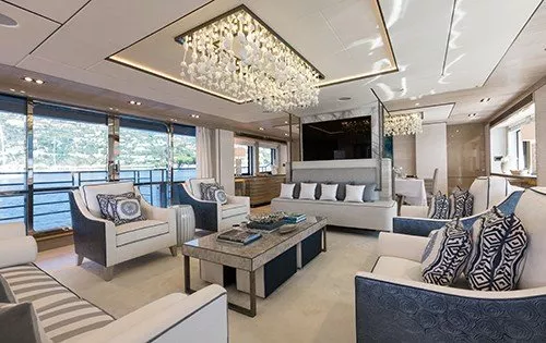 https://dev-api.arconyachts.com/storage/media/30799/conversions/307_4947035317-optimize.webp
