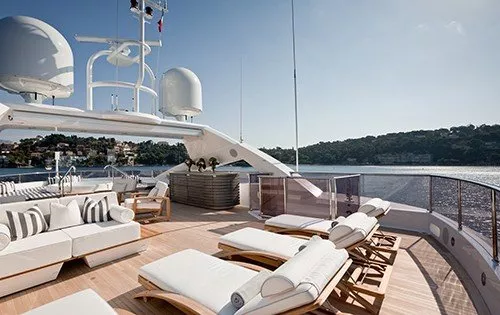 https://dev-api.arconyachts.com/storage/media/30800/conversions/307_6954132578-optimize.webp