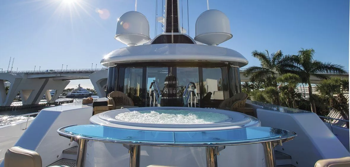 https://dev-api.arconyachts.com/storage/media/30892/conversions/304_4975495571-optimize.webp