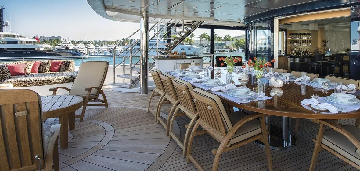 https://dev-api.arconyachts.com/storage/media/30893/conversions/304_9455840327-optimize.webp