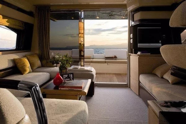 Azimut 48