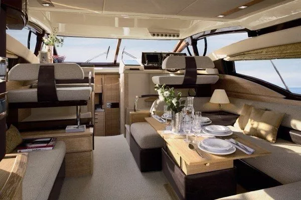 Azimut 48