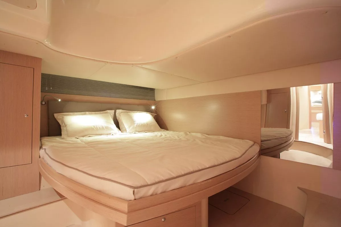 https://dev-api.arconyachts.com/storage/media/30938/conversions/295_1035681267-optimize.webp