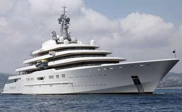 https://dev-api.arconyachts.com/storage/media/30973/conversions/294_1428264764-optimize.webp
