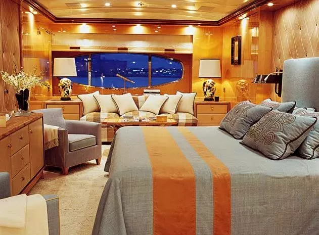 57m ZENOBIA