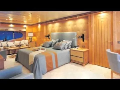 https://dev-api.arconyachts.com/storage/media/31160/conversions/278_2577029068-optimize.webp