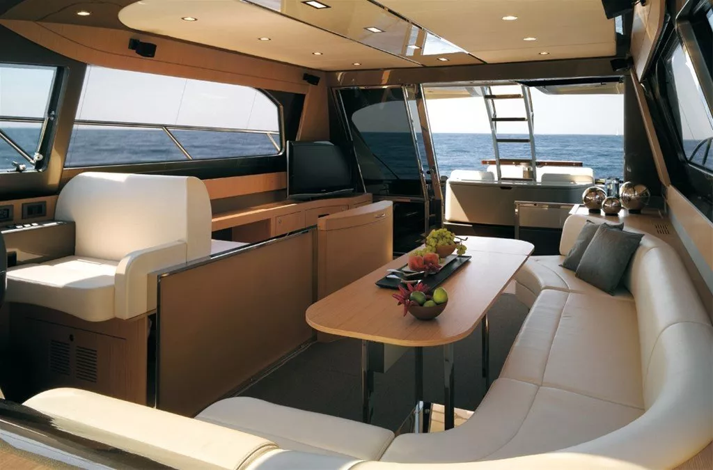 https://dev-api.arconyachts.com/storage/media/31411/conversions/261_9157844827-optimize.webp