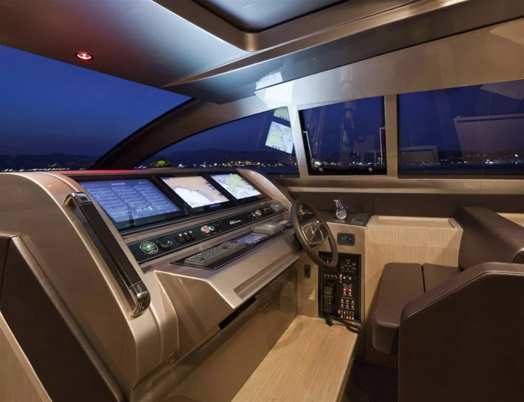 https://dev-api.arconyachts.com/storage/media/31446/conversions/258_1857909295-optimize.webp