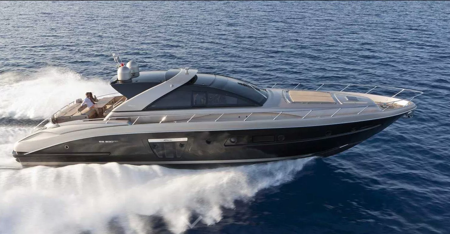 https://dev-api.arconyachts.com/storage/media/31448/conversions/258_2764946540-optimize.webp
