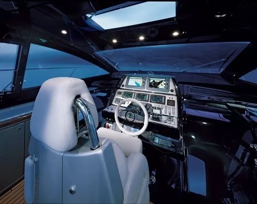 https://dev-api.arconyachts.com/storage/media/31556/conversions/250_4284430239-optimize.webp