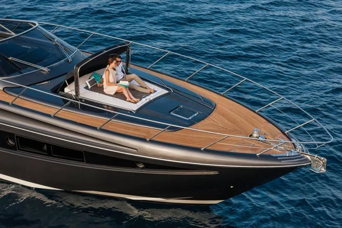 Riva VIRTUS