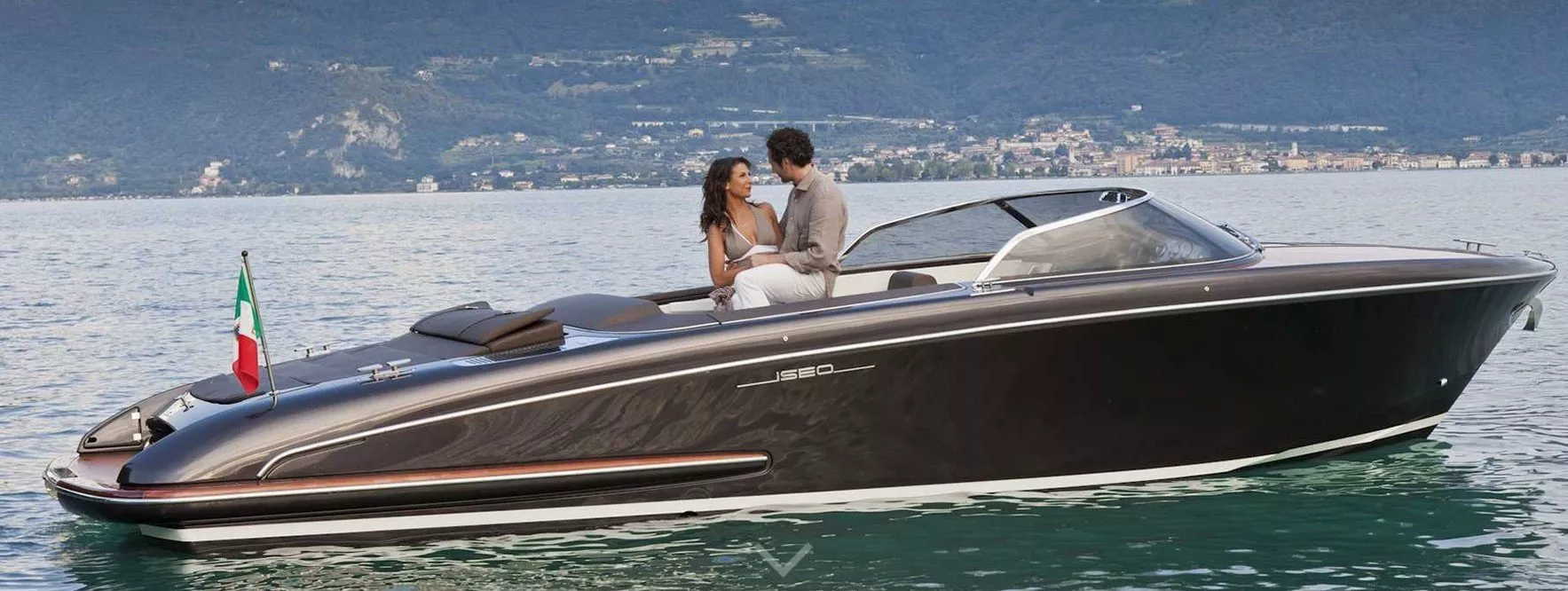 https://dev-api.arconyachts.com/storage/media/31602/conversions/245_5733841286-optimize.webp